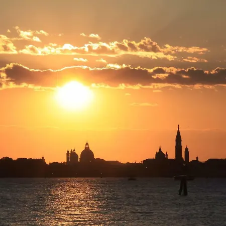 Appartamento Angels With Us Venezia Esterno foto